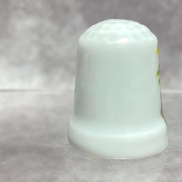 Lago Di Como Italy Souvenir Porcelain Thimble With Colorful Scenic Design - Picture 6 of 10